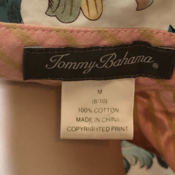 Tommy Bahamas women’s multi colored button down - Picture 4 of 6